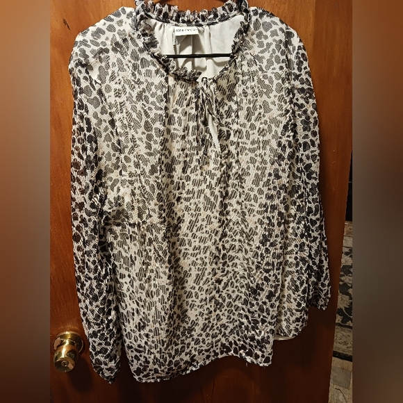 Ava & Viv women's leopard long sleeve top 2x. A-53 - Picture 1 of 5
